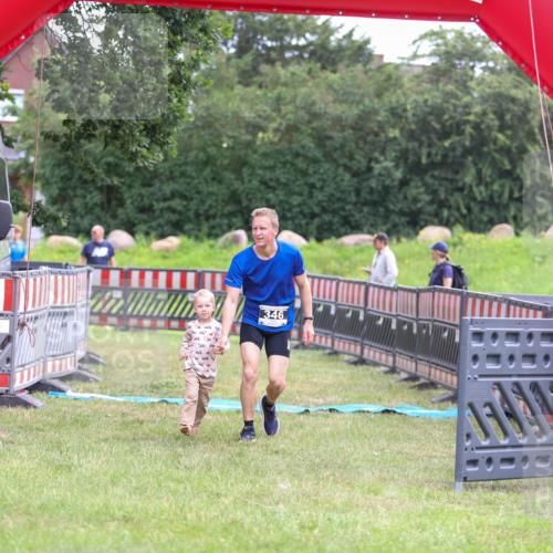 21.06.2026 - 29. Vierlanden-Triathlon Andreas Tolksdorf http://msf.ph/oto/9913324 21.06.2026 11:05:30 Ziel 346 meine-sportfotos.de