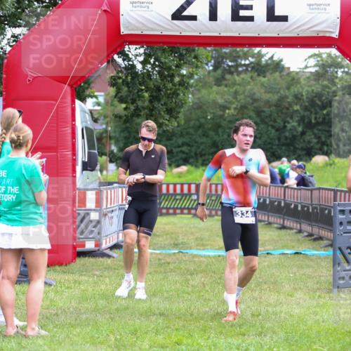 21.06.2026 - 29. Vierlanden-Triathlon Andreas Tolksdorf http://msf.ph/oto/9913381 21.06.2026 11:06:33 Ziel 305, 329, 334, 437 meine-sportfotos.de