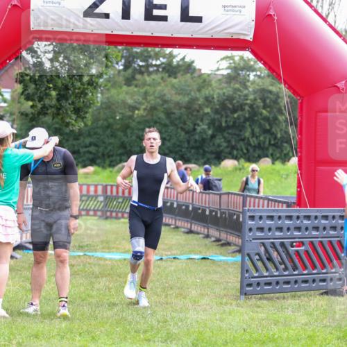 21.06.2026 - 29. Vierlanden-Triathlon Andreas Tolksdorf http://msf.ph/oto/9913695 21.06.2026 11:11:42 Ziel 336 meine-sportfotos.de