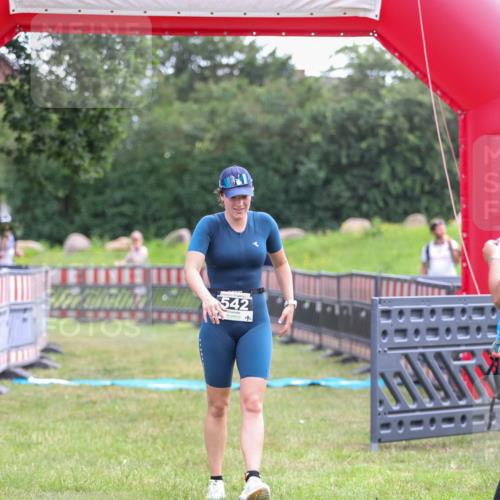 21.06.2026 - 29. Vierlanden-Triathlon Andreas Tolksdorf http://msf.ph/oto/9913792 21.06.2026 11:15:19 Ziel 473, 542 meine-sportfotos.de