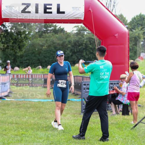 21.06.2026 - 29. Vierlanden-Triathlon Andreas Tolksdorf http://msf.ph/oto/9913793 21.06.2026 11:15:20 Ziel 473, 542 meine-sportfotos.de