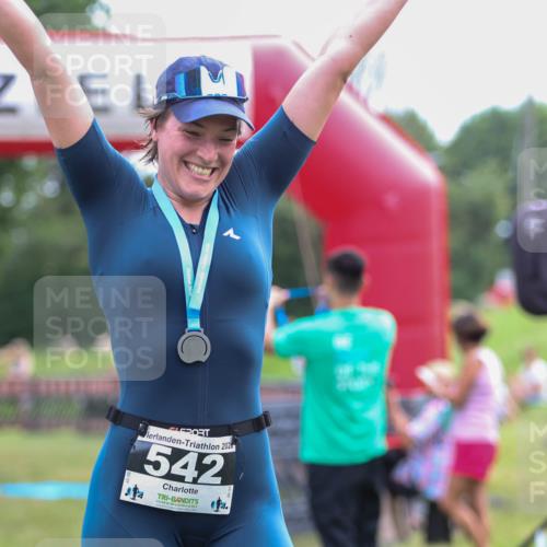 21.06.2026 - 29. Vierlanden-Triathlon Andreas Tolksdorf http://msf.ph/oto/9913807 21.06.2026 11:15:31 Ziel  meine-sportfotos.de