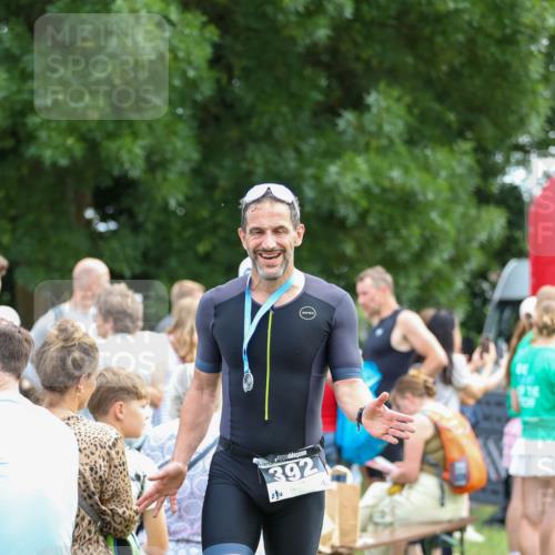 21.06.2026 - 29. Vierlanden-Triathlon Andreas Tolksdorf http://msf.ph/oto/9913842 21.06.2026 11:16:10 Ziel 313 meine-sportfotos.de
