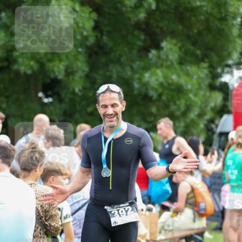 21.06.2026 - 29. Vierlanden-Triathlon Andreas Tolksdorf http://msf.ph/oto/9913844 21.06.2026 11:16:10 Ziel 313 meine-sportfotos.de