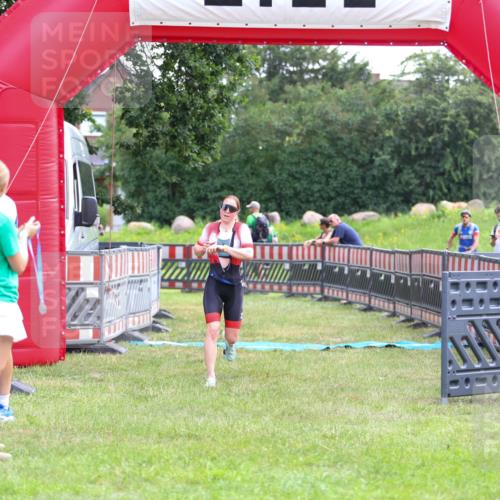 21.06.2026 - 29. Vierlanden-Triathlon Andreas Tolksdorf http://msf.ph/oto/9913882 21.06.2026 11:16:24 Ziel 449, 609 meine-sportfotos.de