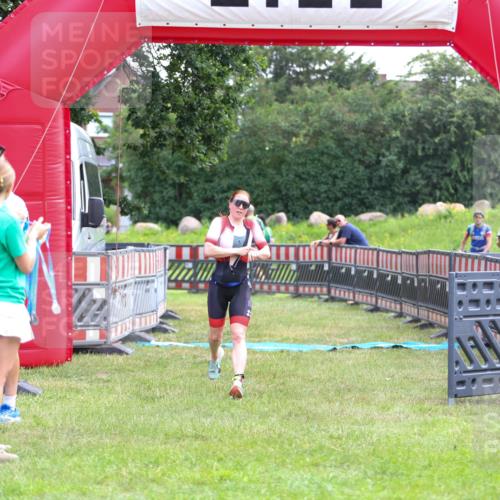 21.06.2026 - 29. Vierlanden-Triathlon Andreas Tolksdorf http://msf.ph/oto/9913886 21.06.2026 11:16:25 Ziel 449, 609 meine-sportfotos.de