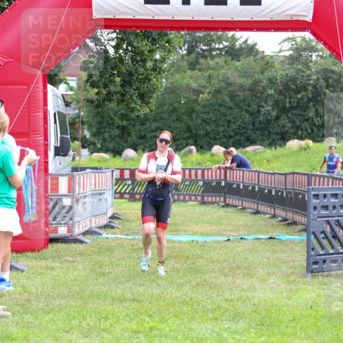21.06.2026 - 29. Vierlanden-Triathlon Andreas Tolksdorf http://msf.ph/oto/9913889 21.06.2026 11:16:25 Ziel 449, 609 meine-sportfotos.de