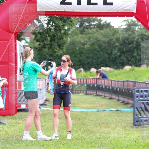 21.06.2026 - 29. Vierlanden-Triathlon Andreas Tolksdorf http://msf.ph/oto/9913896 21.06.2026 11:16:27 Ziel 449, 474, 609 meine-sportfotos.de