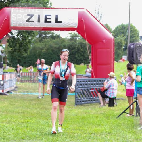 21.06.2026 - 29. Vierlanden-Triathlon Andreas Tolksdorf http://msf.ph/oto/9913907 21.06.2026 11:16:34 Ziel 347, 449, 474 meine-sportfotos.de