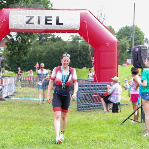 21.06.2026 - 29. Vierlanden-Triathlon Andreas Tolksdorf http://msf.ph/oto/9913909 21.06.2026 11:16:34 Ziel 347, 449, 474 meine-sportfotos.de