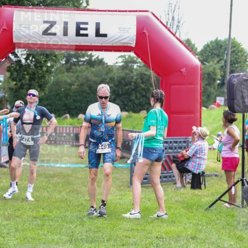 21.06.2026 - 29. Vierlanden-Triathlon Andreas Tolksdorf http://msf.ph/oto/9913914 21.06.2026 11:16:43 Ziel 347, 474 meine-sportfotos.de