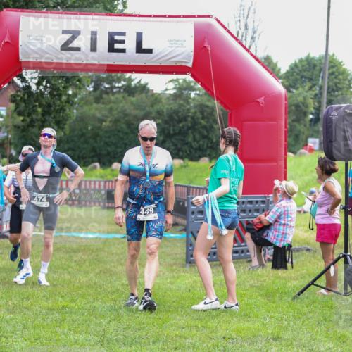 21.06.2026 - 29. Vierlanden-Triathlon Andreas Tolksdorf http://msf.ph/oto/9913916 21.06.2026 11:16:43 Ziel 347, 474 meine-sportfotos.de