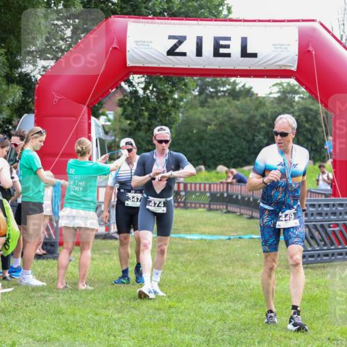 21.06.2026 - 29. Vierlanden-Triathlon Andreas Tolksdorf http://msf.ph/oto/9913927 21.06.2026 11:16:44 Ziel 347 meine-sportfotos.de