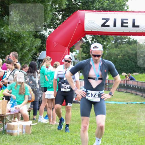 21.06.2026 - 29. Vierlanden-Triathlon Andreas Tolksdorf http://msf.ph/oto/9913930 21.06.2026 11:16:48 Ziel  meine-sportfotos.de