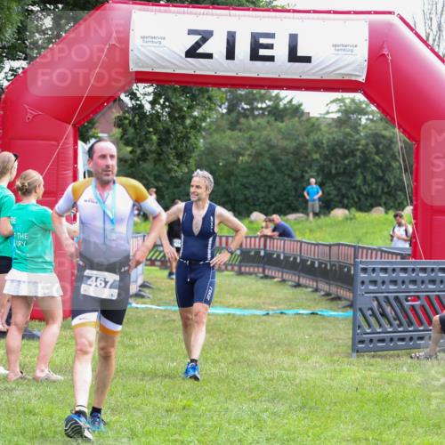 21.06.2026 - 29. Vierlanden-Triathlon Andreas Tolksdorf http://msf.ph/oto/9913976 21.06.2026 11:17:27 Ziel 397 meine-sportfotos.de