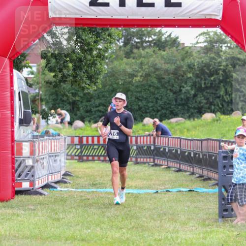 21.06.2026 - 29. Vierlanden-Triathlon Andreas Tolksdorf http://msf.ph/oto/9913995 21.06.2026 11:18:00 Ziel 316, 399 meine-sportfotos.de