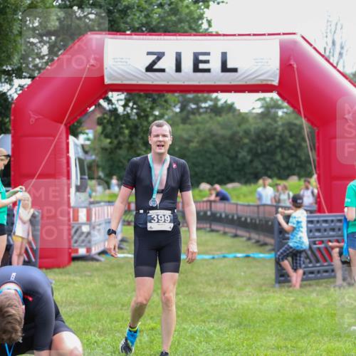 21.06.2026 - 29. Vierlanden-Triathlon Andreas Tolksdorf http://msf.ph/oto/9914031 21.06.2026 11:18:15 Ziel 361 meine-sportfotos.de
