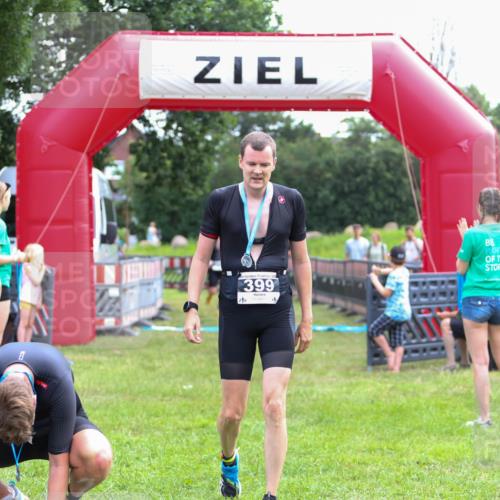 21.06.2026 - 29. Vierlanden-Triathlon Andreas Tolksdorf http://msf.ph/oto/9914035 21.06.2026 11:18:17 Ziel 361 meine-sportfotos.de