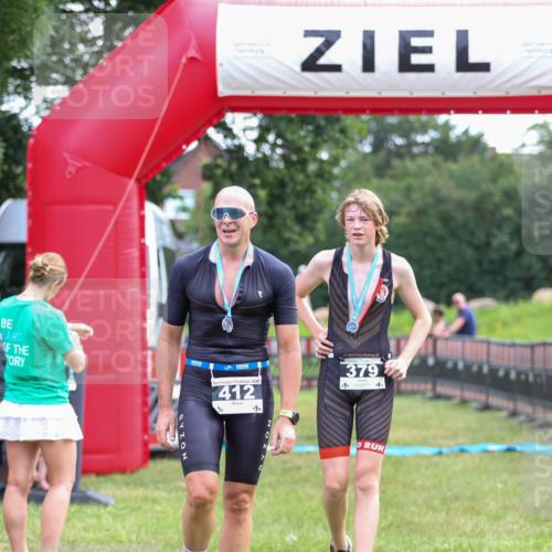 21.06.2026 - 29. Vierlanden-Triathlon Andreas Tolksdorf http://msf.ph/oto/9914064 21.06.2026 11:18:38 Ziel  meine-sportfotos.de