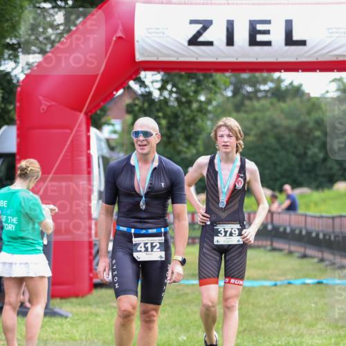 21.06.2026 - 29. Vierlanden-Triathlon Andreas Tolksdorf http://msf.ph/oto/9914065 21.06.2026 11:18:38 Ziel  meine-sportfotos.de