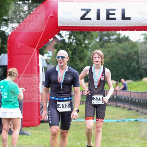 21.06.2026 - 29. Vierlanden-Triathlon Andreas Tolksdorf http://msf.ph/oto/9914066 21.06.2026 11:18:38 Ziel  meine-sportfotos.de