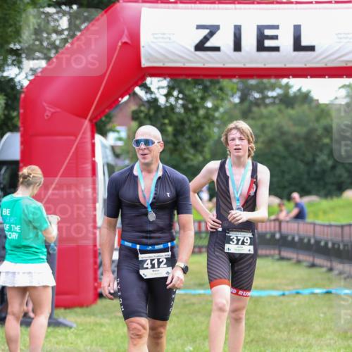 21.06.2026 - 29. Vierlanden-Triathlon Andreas Tolksdorf http://msf.ph/oto/9914070 21.06.2026 11:18:39 Ziel  meine-sportfotos.de