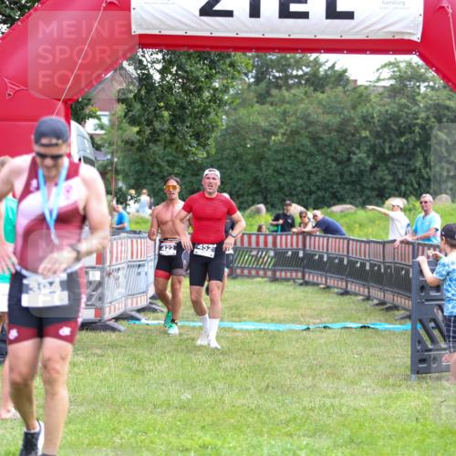 21.06.2026 - 29. Vierlanden-Triathlon Andreas Tolksdorf http://msf.ph/oto/9914148 21.06.2026 11:20:11 Ziel 309, 419, 422, 428, 452 meine-sportfotos.de