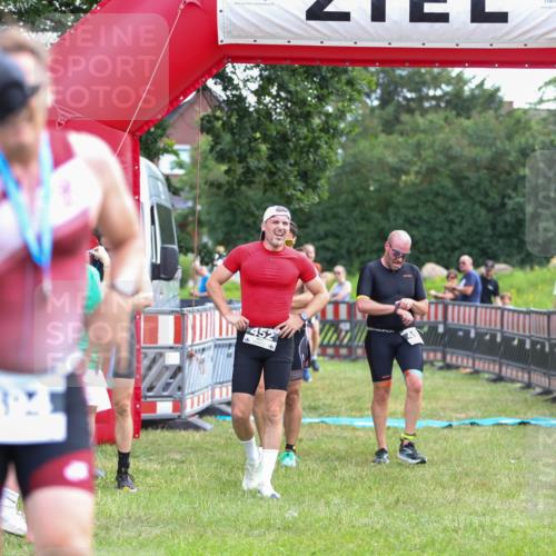 21.06.2026 - 29. Vierlanden-Triathlon Andreas Tolksdorf http://msf.ph/oto/9914157 21.06.2026 11:20:14 Ziel 309, 419, 422, 428 meine-sportfotos.de