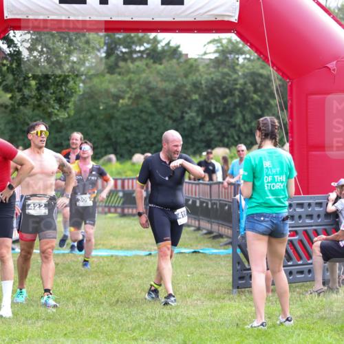 21.06.2026 - 29. Vierlanden-Triathlon Andreas Tolksdorf http://msf.ph/oto/9914164 21.06.2026 11:20:18 Ziel 309, 428 meine-sportfotos.de