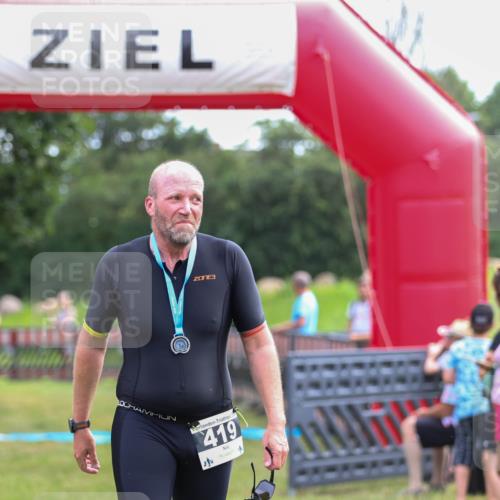 21.06.2026 - 29. Vierlanden-Triathlon Andreas Tolksdorf http://msf.ph/oto/9914188 21.06.2026 11:20:32 Ziel 470 meine-sportfotos.de