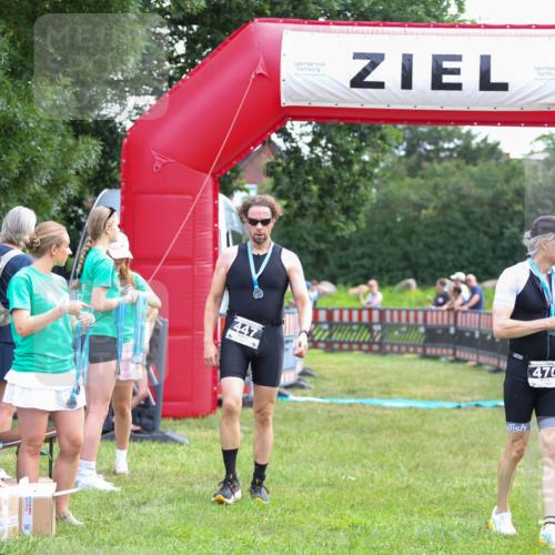 21.06.2026 - 29. Vierlanden-Triathlon Andreas Tolksdorf http://msf.ph/oto/9914220 21.06.2026 11:20:43 Ziel  meine-sportfotos.de