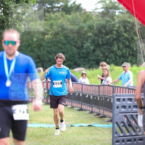 21.06.2026 - 29. Vierlanden-Triathlon Andreas Tolksdorf http://msf.ph/oto/9914416 21.06.2026 11:23:21 Ziel 625 meine-sportfotos.de