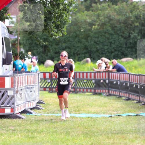 21.06.2026 - 29. Vierlanden-Triathlon Andreas Tolksdorf http://msf.ph/oto/9914465 21.06.2026 11:25:22 Ziel 513 meine-sportfotos.de