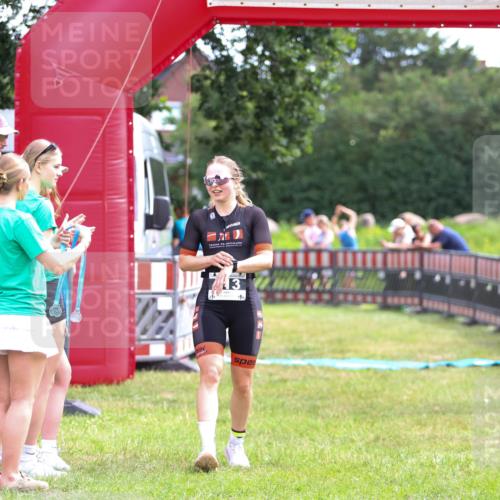 21.06.2026 - 29. Vierlanden-Triathlon Andreas Tolksdorf http://msf.ph/oto/9914474 21.06.2026 11:25:25 Ziel 513 meine-sportfotos.de