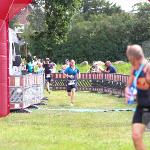 21.06.2026 - 29. Vierlanden-Triathlon Andreas Tolksdorf http://msf.ph/oto/9914487 21.06.2026 11:25:38 Ziel 357, 359, 393, 584, 603 meine-sportfotos.de
