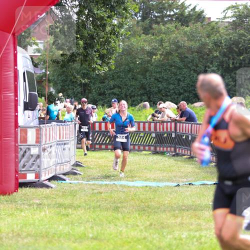 21.06.2026 - 29. Vierlanden-Triathlon Andreas Tolksdorf http://msf.ph/oto/9914488 21.06.2026 11:25:38 Ziel 357, 359, 393, 584, 603 meine-sportfotos.de
