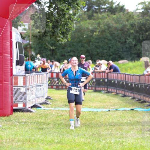 21.06.2026 - 29. Vierlanden-Triathlon Andreas Tolksdorf http://msf.ph/oto/9914490 21.06.2026 11:25:40 Ziel 357, 359, 393, 584, 603 meine-sportfotos.de