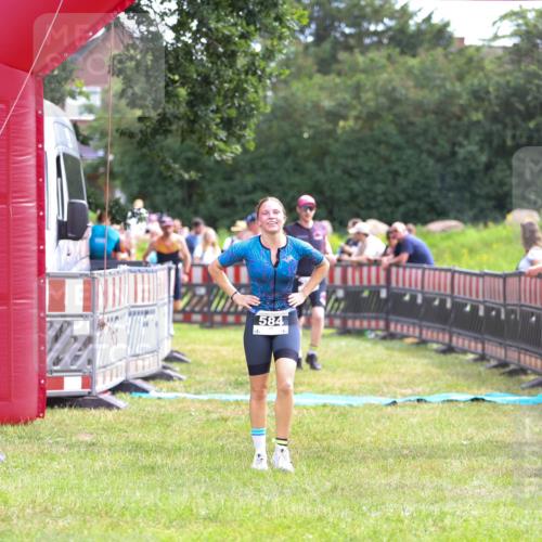 21.06.2026 - 29. Vierlanden-Triathlon Andreas Tolksdorf http://msf.ph/oto/9914493 21.06.2026 11:25:41 Ziel 357, 359, 393, 584, 603 meine-sportfotos.de