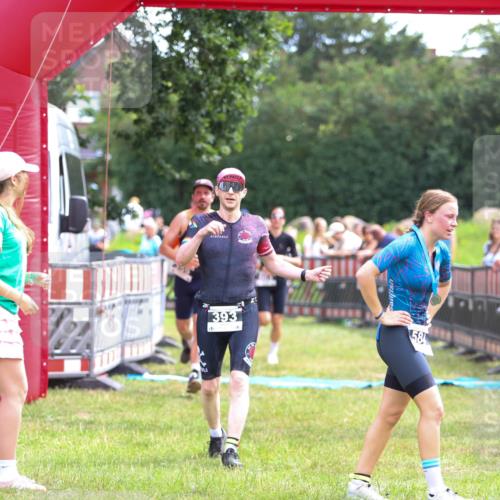 21.06.2026 - 29. Vierlanden-Triathlon Andreas Tolksdorf http://msf.ph/oto/9914504 21.06.2026 11:25:45 Ziel 357, 359, 393, 603 meine-sportfotos.de