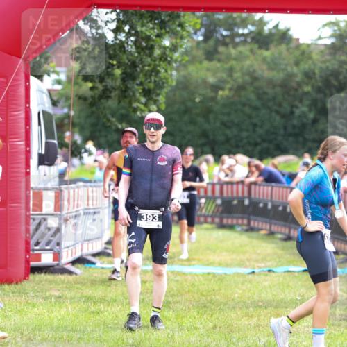21.06.2026 - 29. Vierlanden-Triathlon Andreas Tolksdorf http://msf.ph/oto/9914507 21.06.2026 11:25:45 Ziel 357, 359, 393, 603 meine-sportfotos.de
