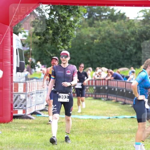 21.06.2026 - 29. Vierlanden-Triathlon Andreas Tolksdorf http://msf.ph/oto/9914509 21.06.2026 11:25:45 Ziel 357, 359, 393, 603 meine-sportfotos.de