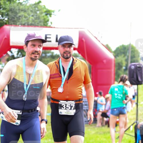 21.06.2026 - 29. Vierlanden-Triathlon Andreas Tolksdorf http://msf.ph/oto/9914527 21.06.2026 11:26:00 Ziel 477, 562 meine-sportfotos.de