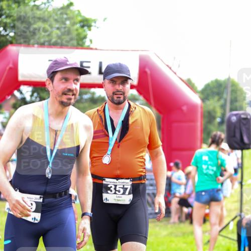21.06.2026 - 29. Vierlanden-Triathlon Andreas Tolksdorf http://msf.ph/oto/9914528 21.06.2026 11:26:00 Ziel 477, 562 meine-sportfotos.de