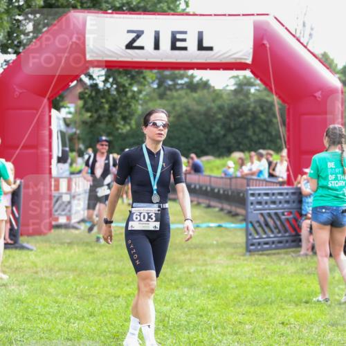 21.06.2026 - 29. Vierlanden-Triathlon Andreas Tolksdorf http://msf.ph/oto/9914533 21.06.2026 11:26:03 Ziel 477, 562 meine-sportfotos.de