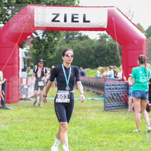 21.06.2026 - 29. Vierlanden-Triathlon Andreas Tolksdorf http://msf.ph/oto/9914534 21.06.2026 11:26:03 Ziel 477, 562 meine-sportfotos.de