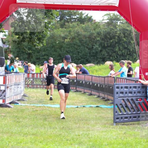 21.06.2026 - 29. Vierlanden-Triathlon Andreas Tolksdorf http://msf.ph/oto/9914547 21.06.2026 11:26:27 Ziel 496, 564, 1356 meine-sportfotos.de