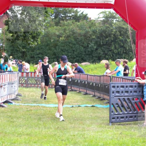 21.06.2026 - 29. Vierlanden-Triathlon Andreas Tolksdorf http://msf.ph/oto/9914550 21.06.2026 11:26:27 Ziel 496, 564, 1356 meine-sportfotos.de