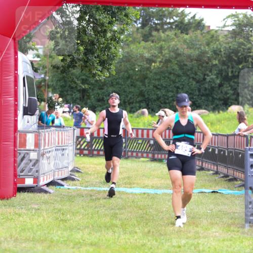 21.06.2026 - 29. Vierlanden-Triathlon Andreas Tolksdorf http://msf.ph/oto/9914551 21.06.2026 11:26:29 Ziel 496, 564, 1356 meine-sportfotos.de