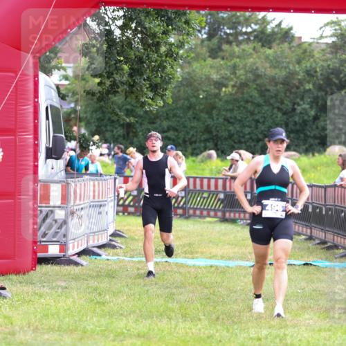21.06.2026 - 29. Vierlanden-Triathlon Andreas Tolksdorf http://msf.ph/oto/9914560 21.06.2026 11:26:29 Ziel 496, 564, 1356 meine-sportfotos.de