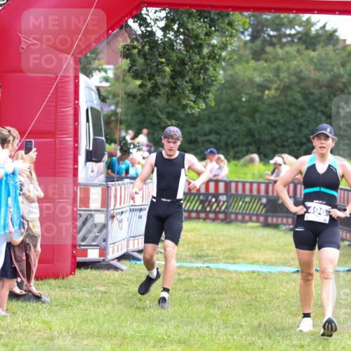 21.06.2026 - 29. Vierlanden-Triathlon Andreas Tolksdorf http://msf.ph/oto/9914565 21.06.2026 11:26:30 Ziel 536, 564, 1356 meine-sportfotos.de